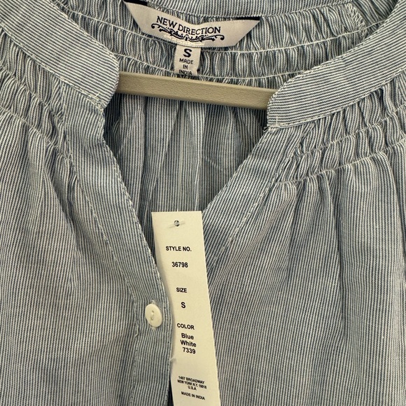 NWT New Direction Blue and White Striped Short Sleeve Shirt - Picture 2 of 7